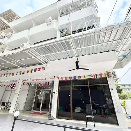 S Hostel Sukhumvit48 Near Phrakanong Bts 2001
