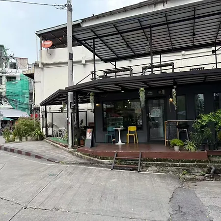 S Hostel Sukhumvit48 Near Phrakanong Bts 2001