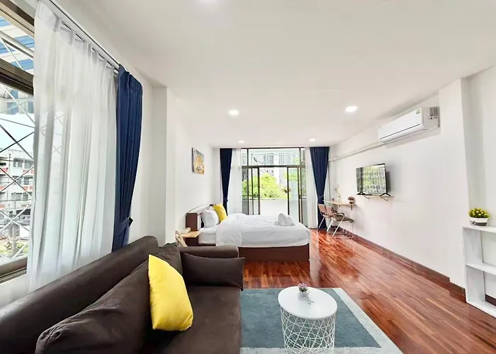Hotel S Sukhumvit48 Near Phrakanong Bts 2001 *