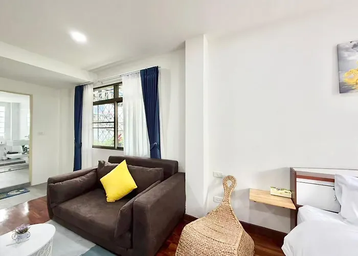 Hotel S Sukhumvit48 Near Phrakanong Bts 2001