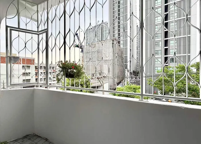 Hotel S Sukhumvit48 Near Phrakanong Bts 2001 *
